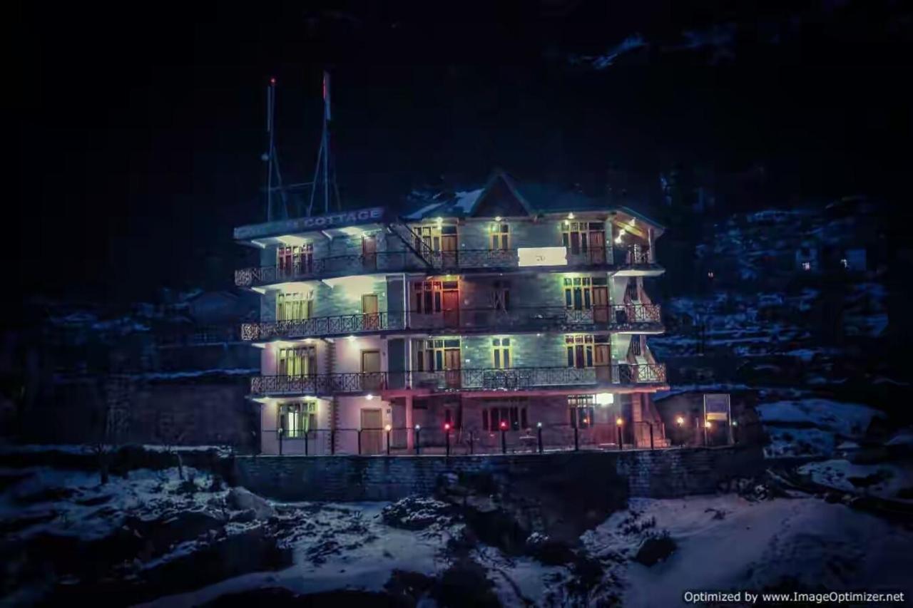 Gautam Hotel & Cottage Manāli Екстериор снимка